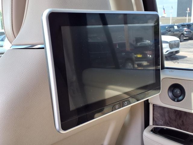 2019 Lincoln Navigator Select