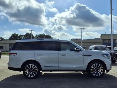 2023 Lincoln Navigator Reserve