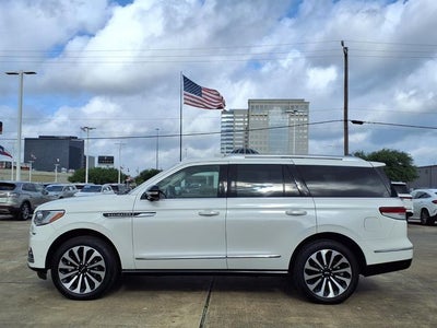 2023 Lincoln Navigator Reserve