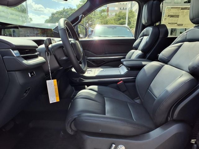 2027 Lincoln Navigator Reserve