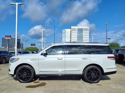 2022 Lincoln Navigator Reserve