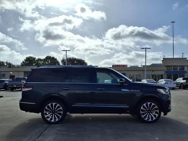 2022 Lincoln Navigator Reserve