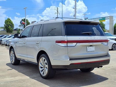 2024 Lincoln Navigator Premiere