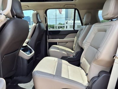 2024 Lincoln Navigator Premiere