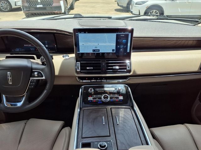 2024 Lincoln Navigator Premiere