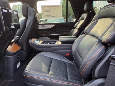 2025 Lincoln Navigator Black Label