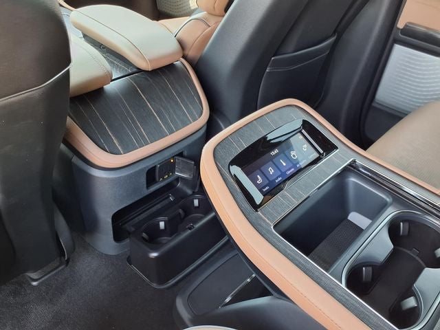 2027 Lincoln Navigator Black Label