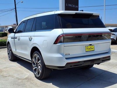 2027 Lincoln Navigator Black Label