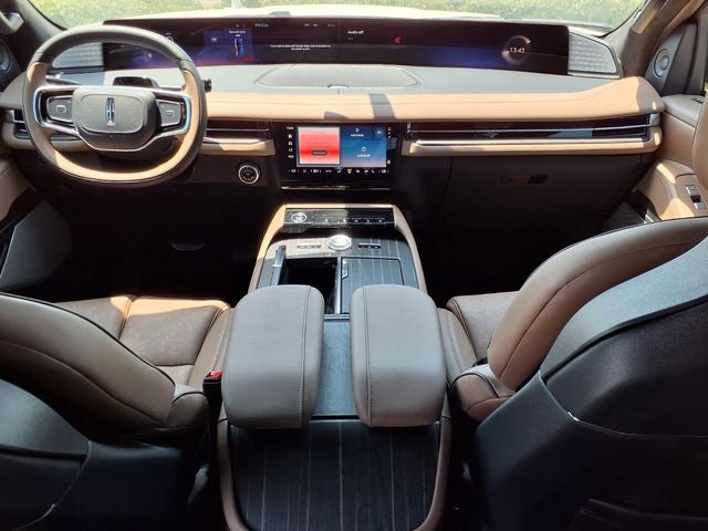 2027 Lincoln Navigator Black Label