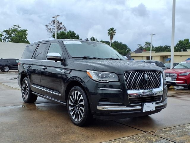 2022 Lincoln Navigator Black Label