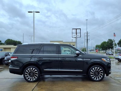 2022 Lincoln Navigator Black Label