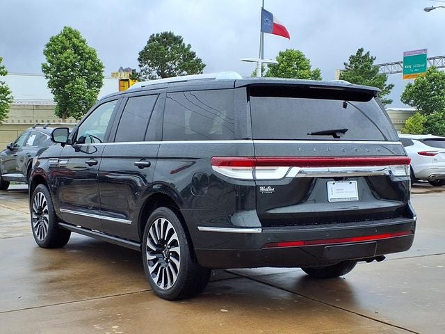 2022 Lincoln Navigator Black Label