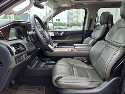 2022 Lincoln Navigator Black Label