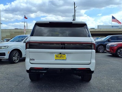 2026 Lincoln Navigator Premiere