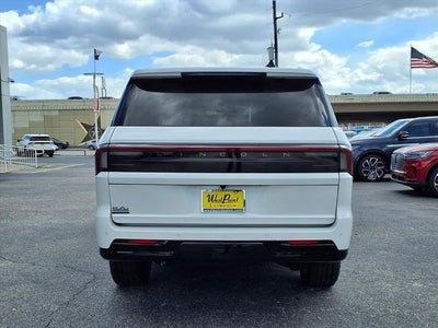 2026 Lincoln Navigator Premiere