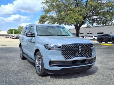 2026 Lincoln Navigator Premiere