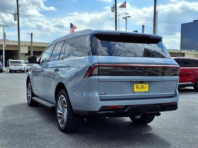 2026 Lincoln Navigator Premiere