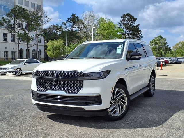 2026 Lincoln Navigator Premiere
