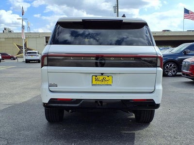 2026 Lincoln Navigator Premiere