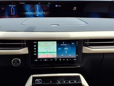 2027 Lincoln Navigator Premiere