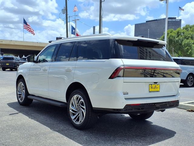2027 Lincoln Navigator Premiere