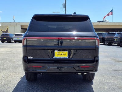 2027 Lincoln Navigator Premiere