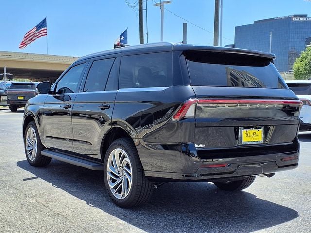 2027 Lincoln Navigator Premiere