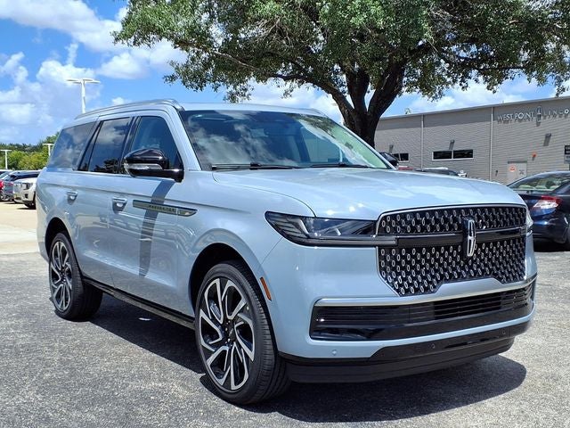 2027 Lincoln Navigator Reserve