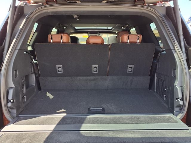 2027 Lincoln Navigator Reserve