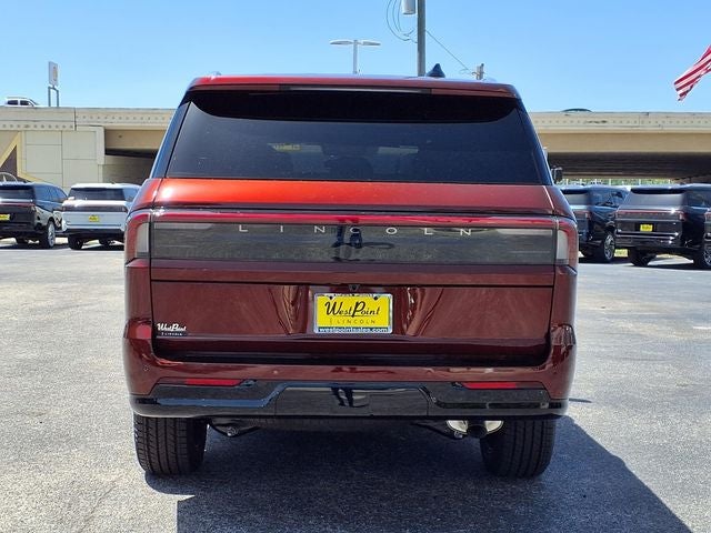 2027 Lincoln Navigator Reserve