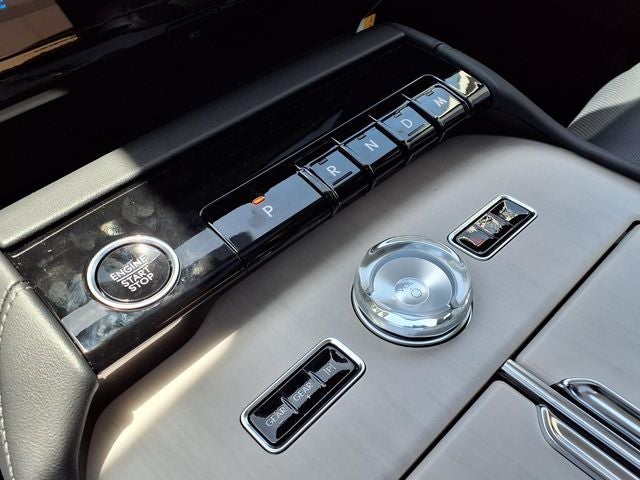 2027 Lincoln Navigator Reserve