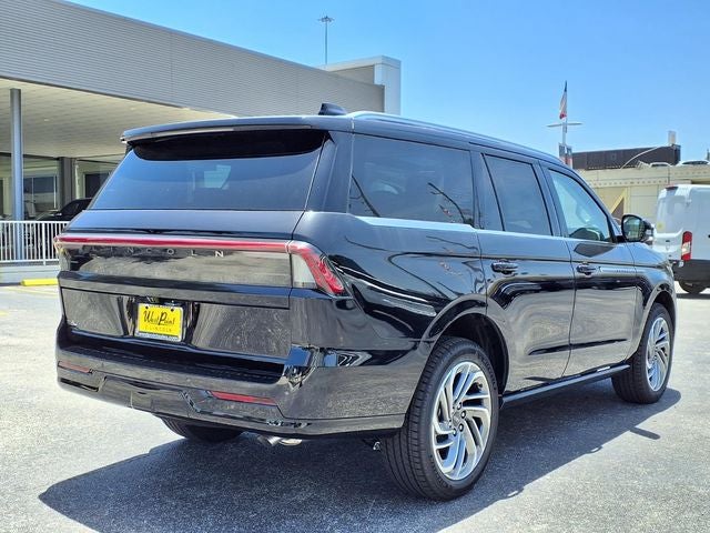 2027 Lincoln Navigator Reserve