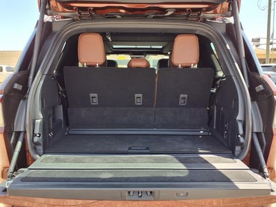 2027 Lincoln Navigator Reserve