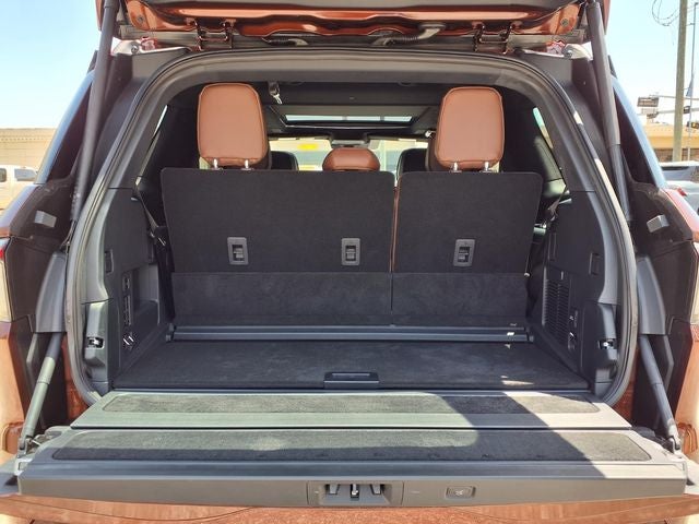 2027 Lincoln Navigator Reserve
