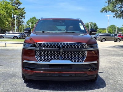 2027 Lincoln Navigator Reserve