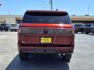 2027 Lincoln Navigator Reserve