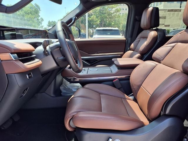 2027 Lincoln Navigator Reserve