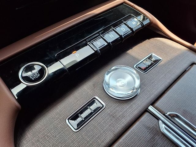 2027 Lincoln Navigator Reserve