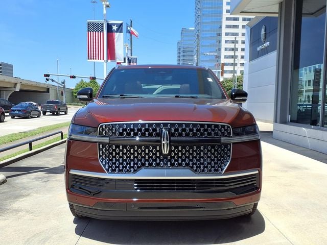 2027 Lincoln Navigator Reserve
