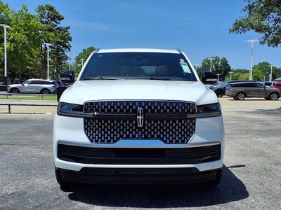 2027 Lincoln Navigator Reserve