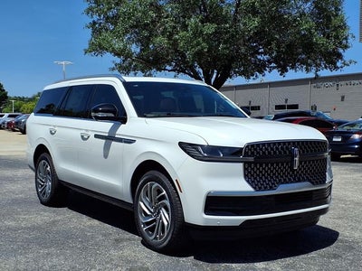 2027 Lincoln Navigator Reserve