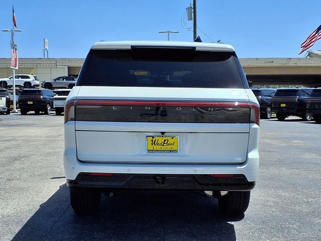 2027 Lincoln Navigator Reserve