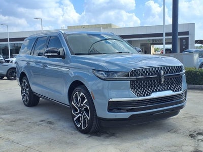 2027 Lincoln Navigator Reserve