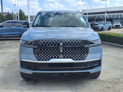 2027 Lincoln Navigator Reserve