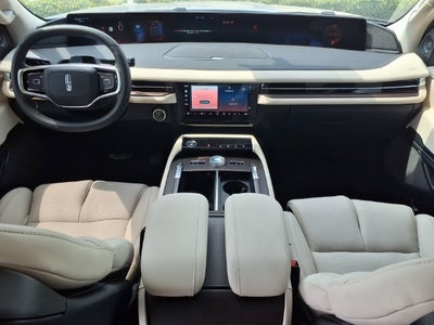 2027 Lincoln Navigator Reserve