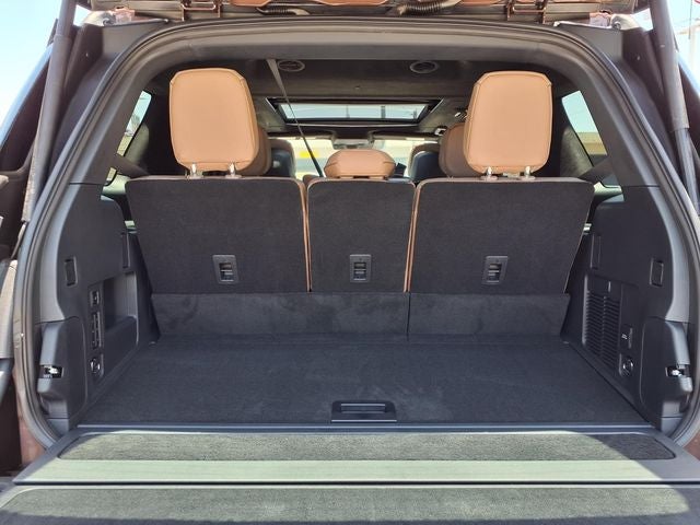 2027 Lincoln Navigator Black Label