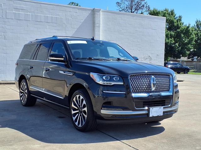 2023 Lincoln Navigator L Reserve