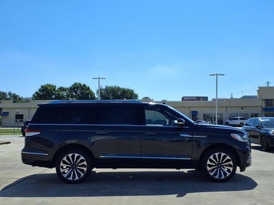 2023 Lincoln Navigator L Reserve