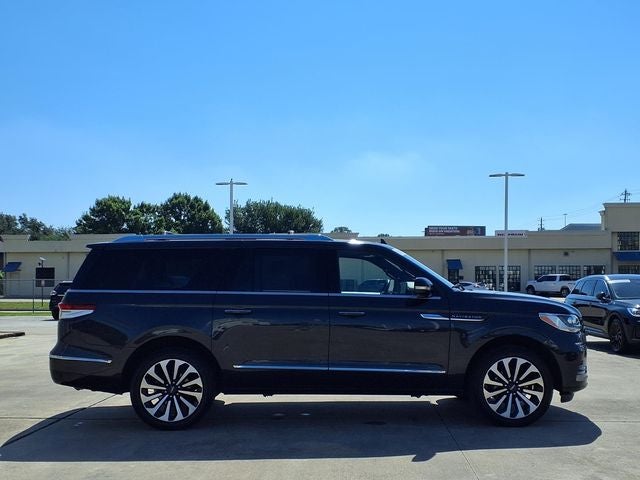 2023 Lincoln Navigator L Reserve