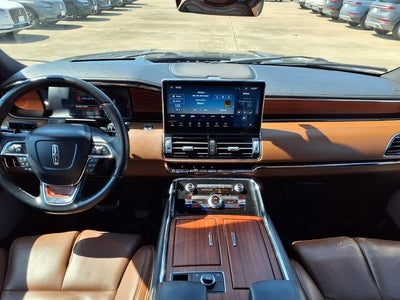 2023 Lincoln Navigator L Reserve